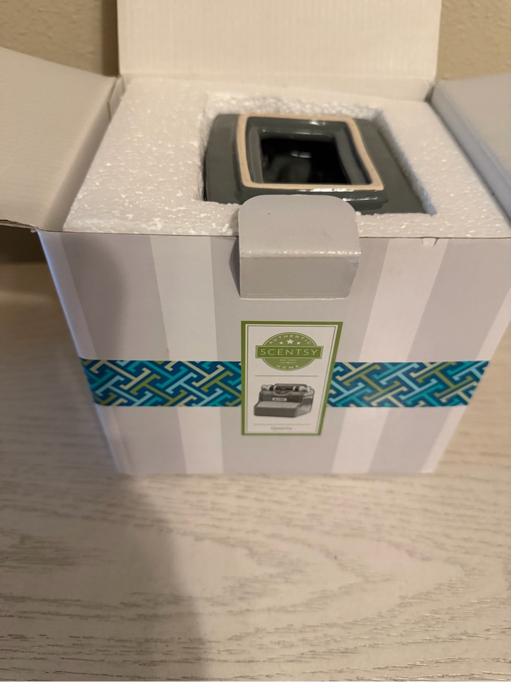 Scentsy Ceramic Type Writer Warmer